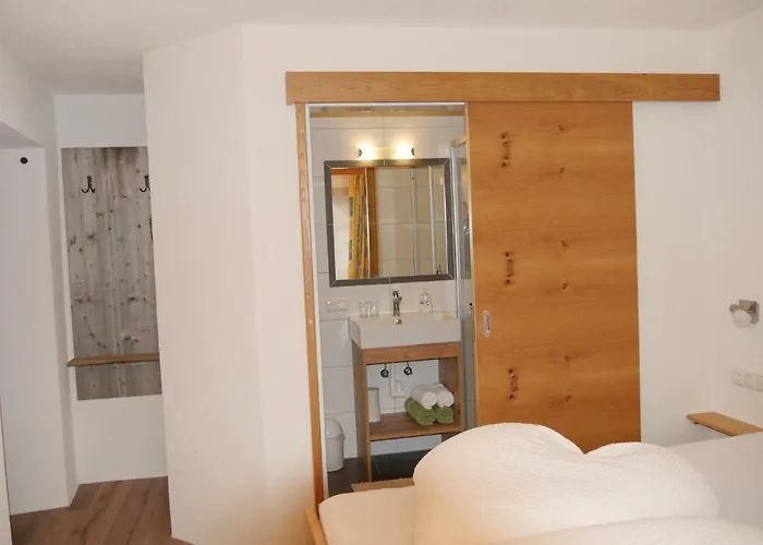 Appartement Haus Dilitz-theiner - Bachbluete Nauders