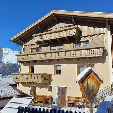 Haus Dilitz-theiner - Bachbluete * Nauders